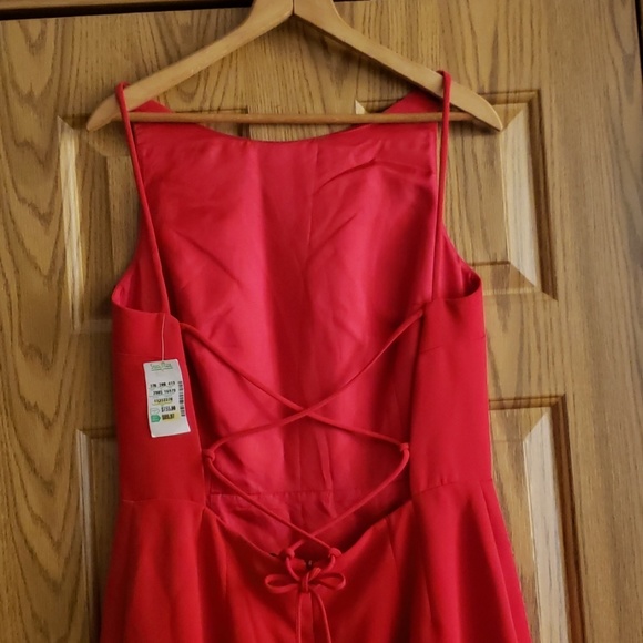 Business in the front party in the back dress! - Picture 2 of 3